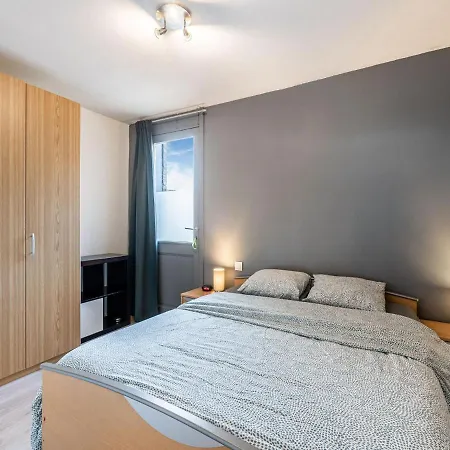 Tasteful In With Jacuzzi Apartment *
